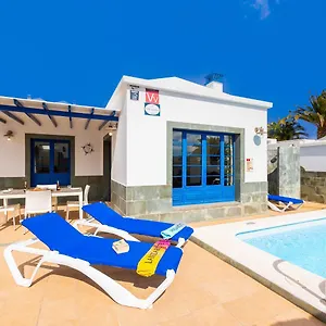 Acomari Villa